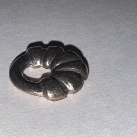 Hollow Circular Silver Pendant - Picture 7 of 9